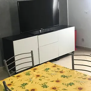  דירה Boomerang House - Airport, Center & Beach