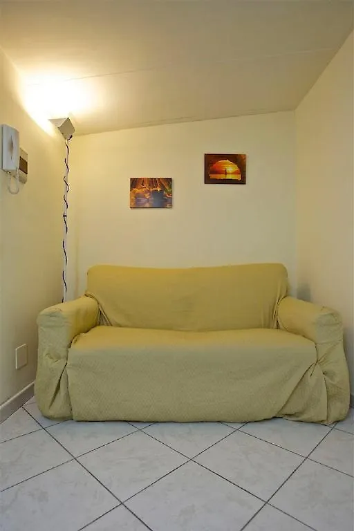 Semesterbostad A Casa Di Claudio Villa Catania